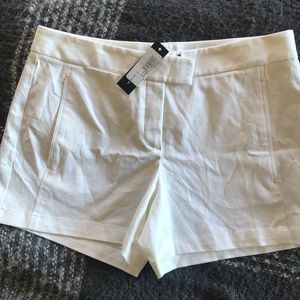 Theory NWT Shorts Size 6